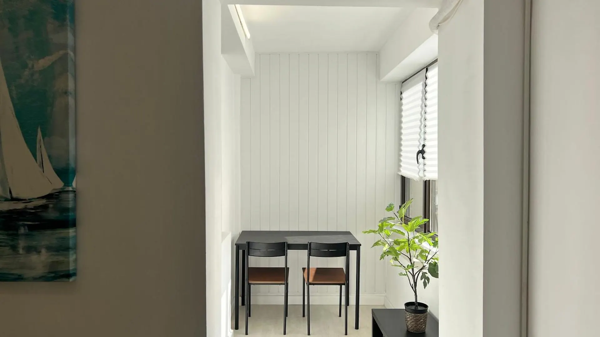 Lazynest - Charming Apartment Near Cismigiu Park Bucharest