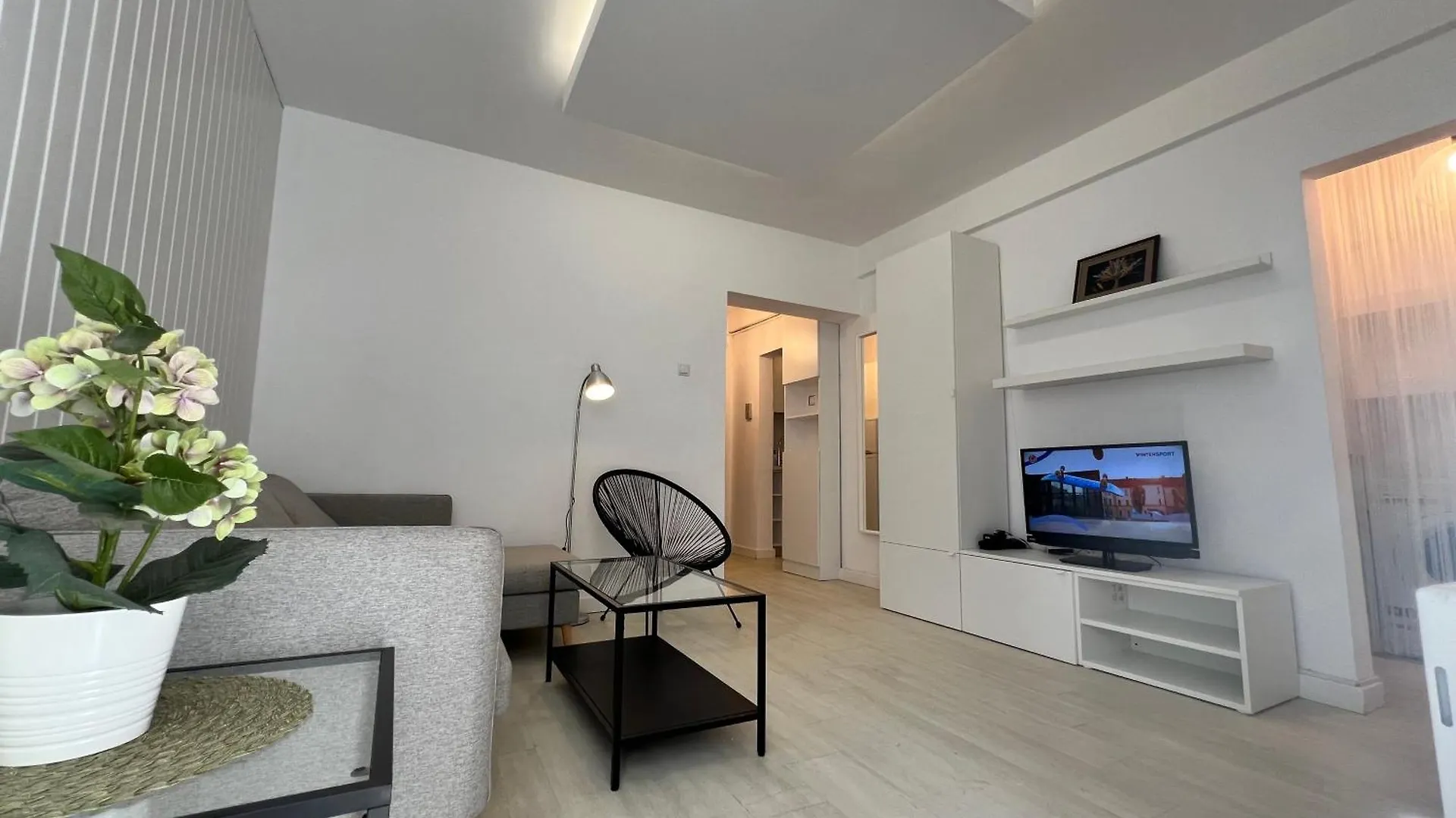 Lazynest - Charming Apartment Near Cismigiu Park Bucharest 0*,
